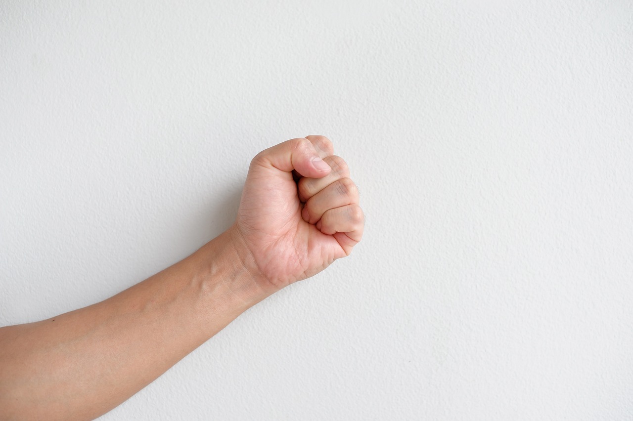 ✊ 教室で動けないあなたへ──今すぐ行動する3STEP